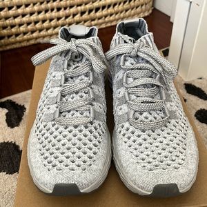 Nobull Diamond Knit Runners